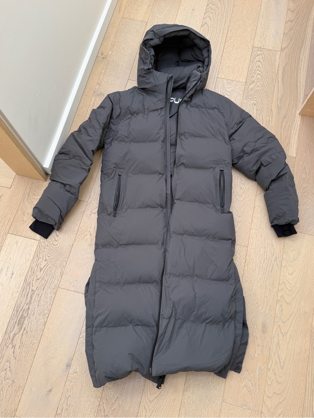 Aritzia H20 super puff long